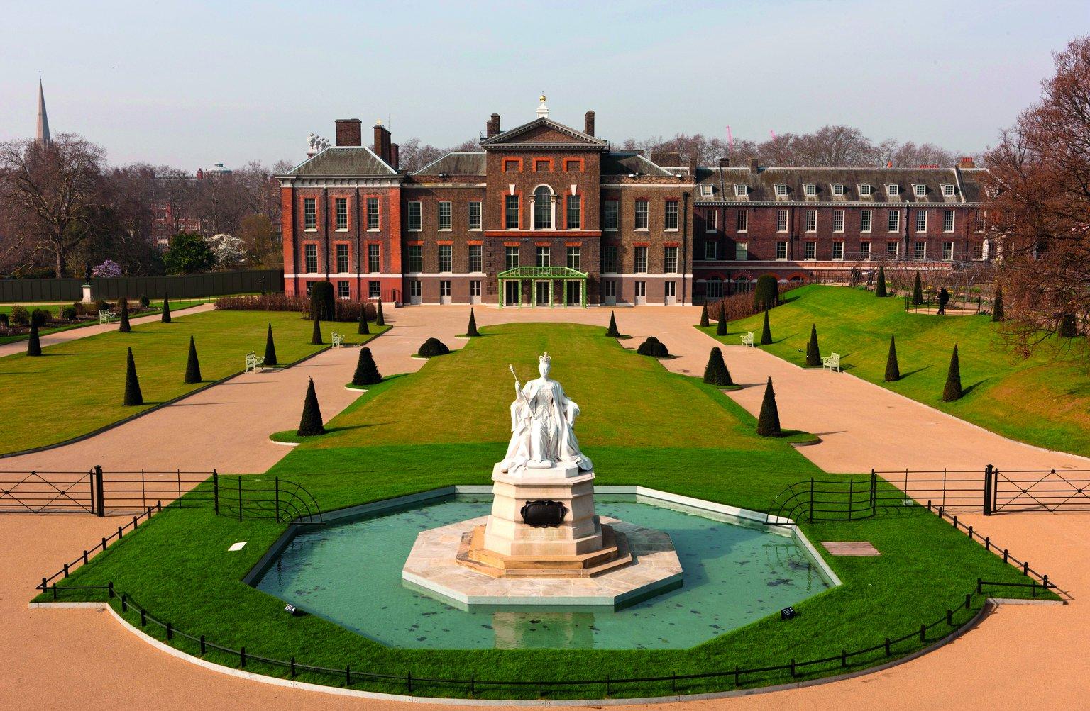 Kensington Palace aerial view front.