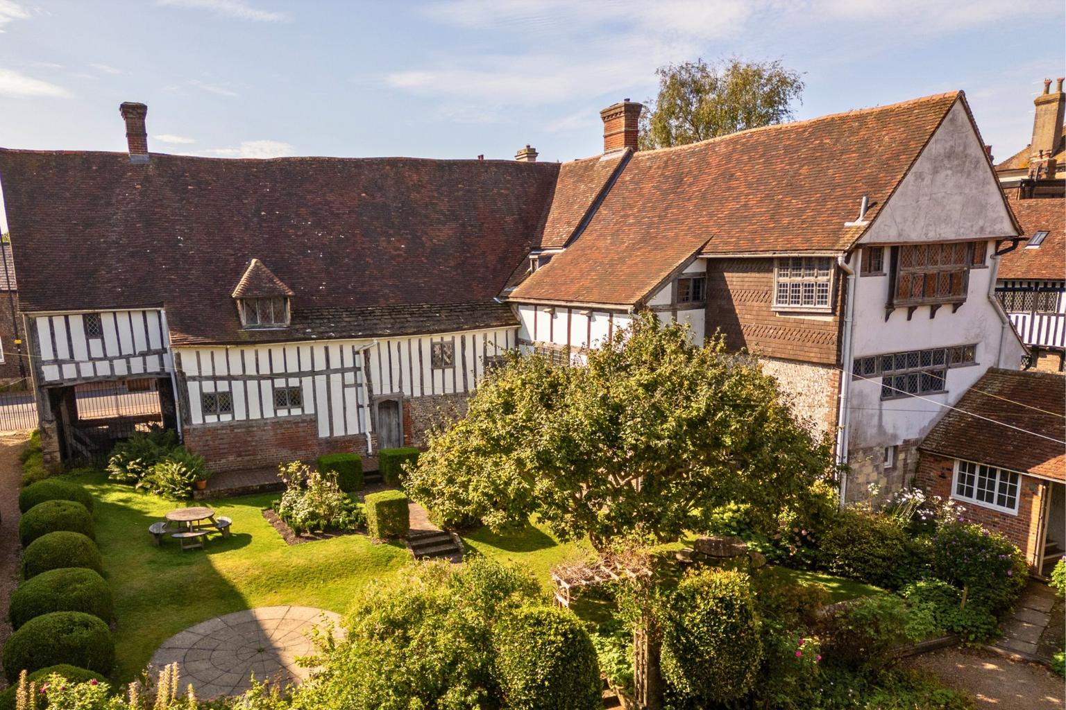 Anne of Cleves exterior - 1