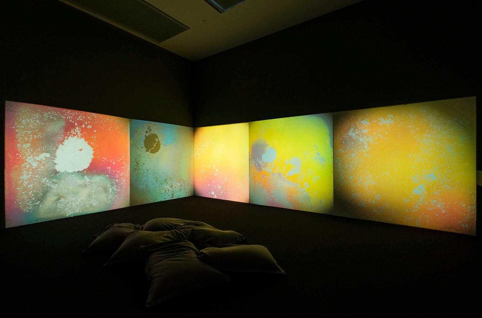 Gustav Metzger, Liquid Crystal Environment, 1965, remade 2005