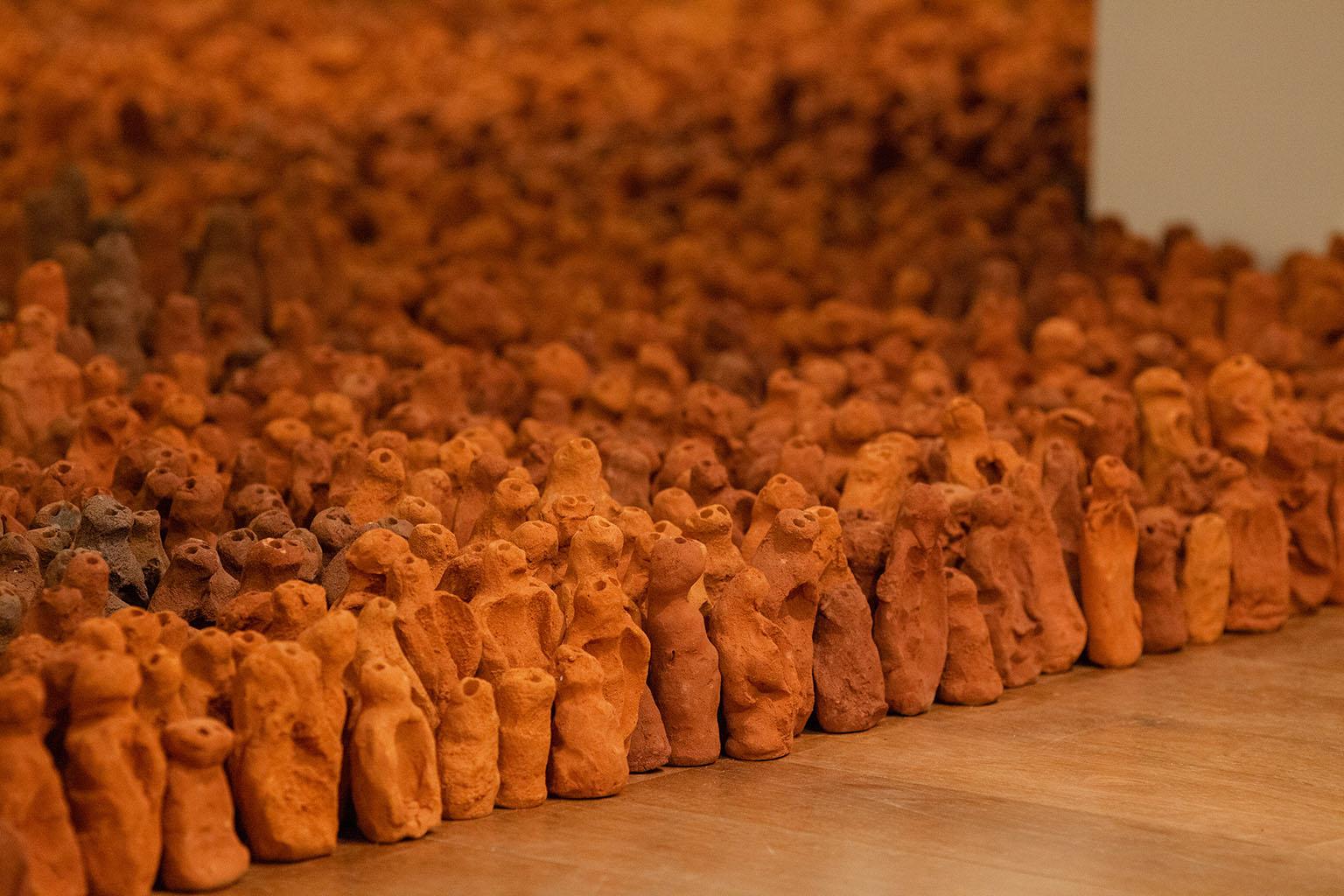 Antony Gormley, Field for the British Isles, 1993