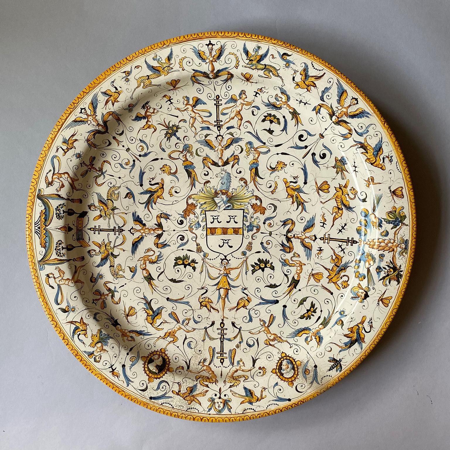 Niccolò Sisti, A maiolica plate for Sir William Dethick, c1593-1603, Ashmolean Museum, Oxford, Art Funded 2021.