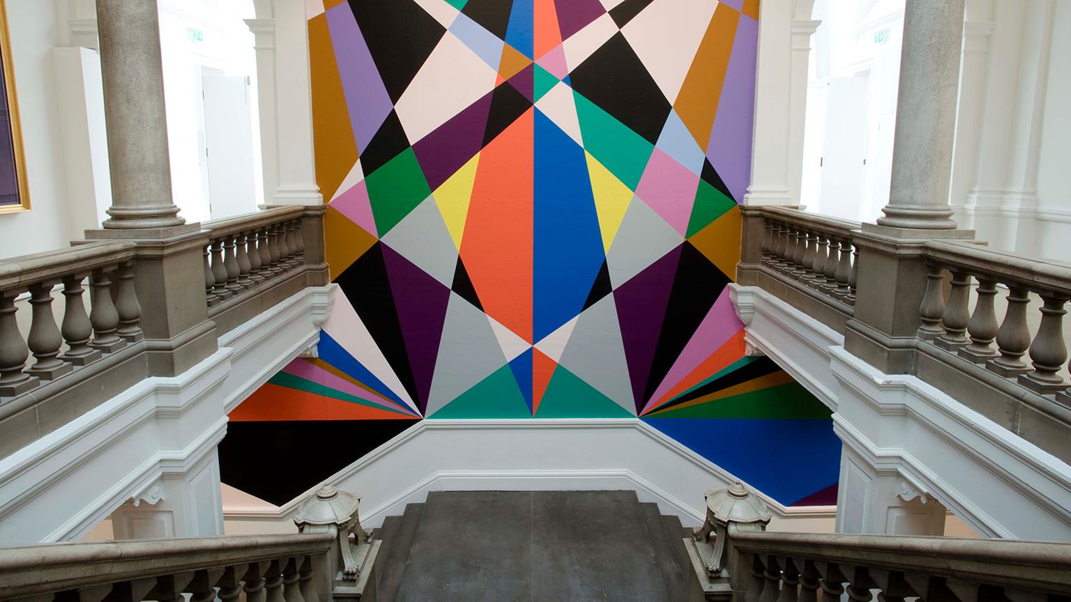 A wall painting by Lothar Götz at Leeds Art Gallery.